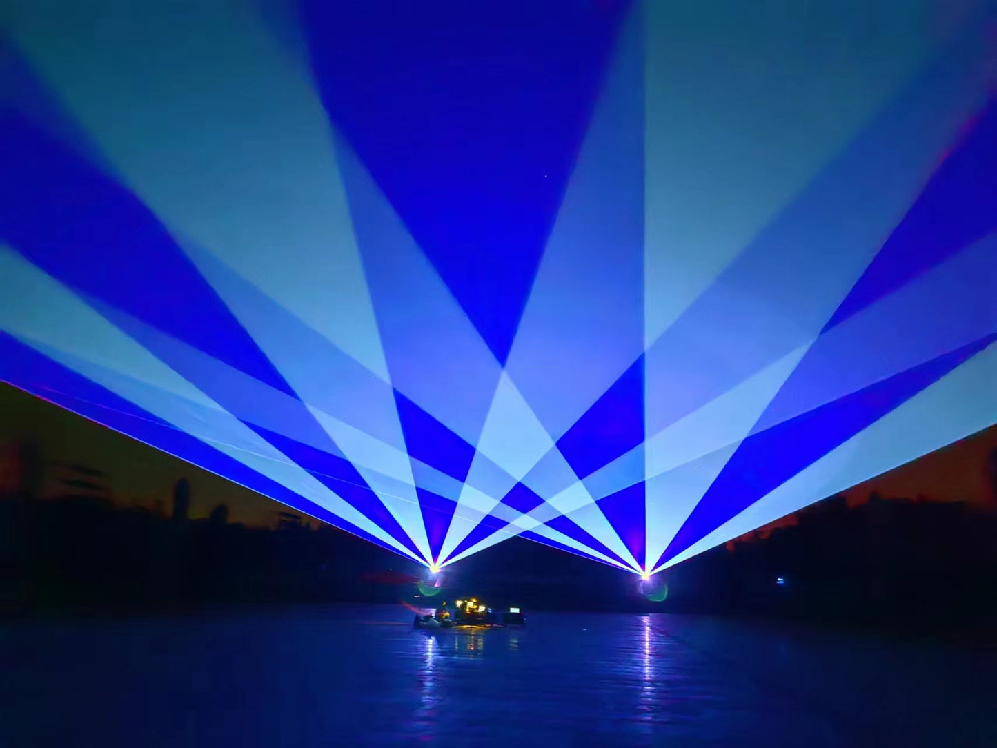 K) 60 Watt Luminance Laser Light Show System
